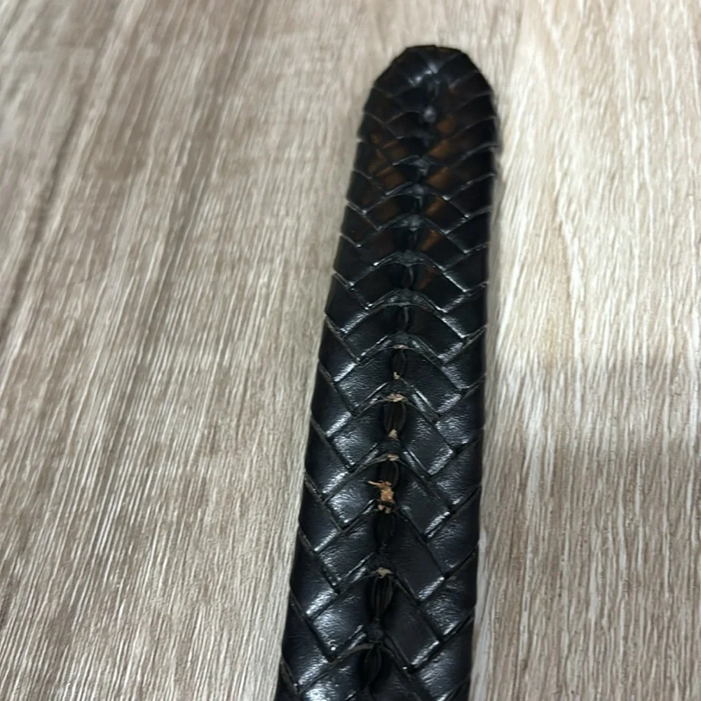 Fossil belt stainless